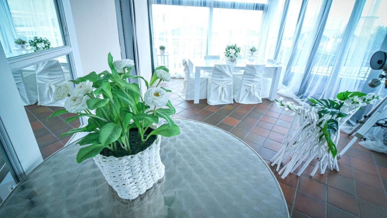 Fontana Oasis Apartments Castelnuovo del Garda Ngoại thất bức ảnh