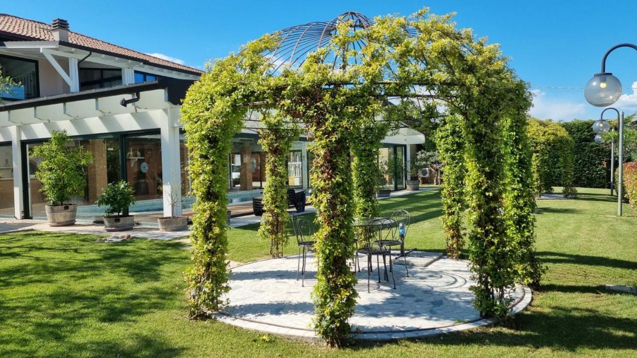 Fontana Oasis Apartments Castelnuovo del Garda Ngoại thất bức ảnh